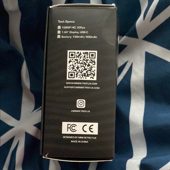 Mini Retro Keychain Camera - Picture 4 of 7